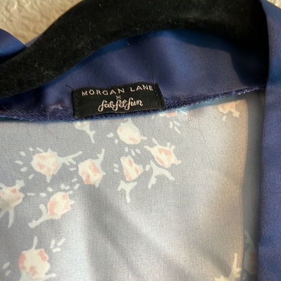 Fab Fit Fun Polyester Robe - Picture 3 of 6